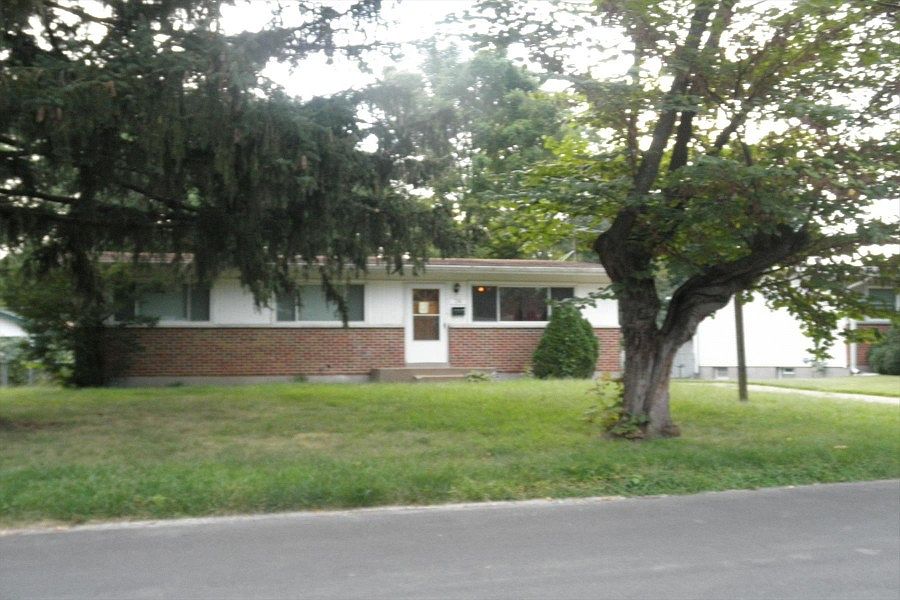 1st image of 750 Kostka Ln