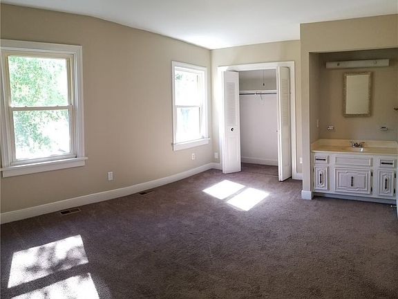 2nd image of 903 London Company Way