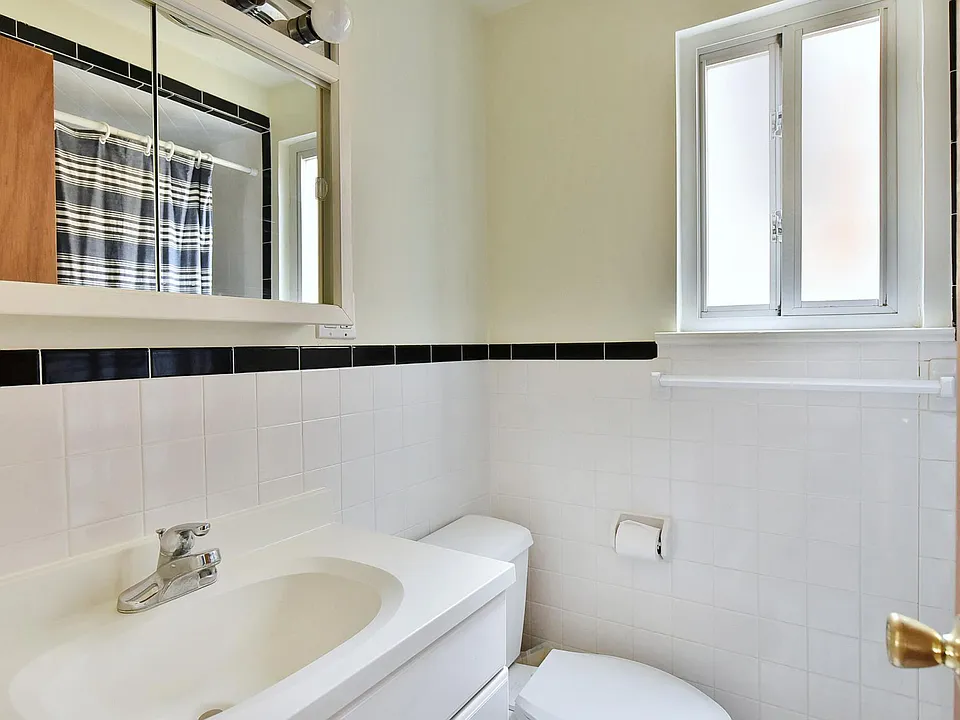 712 Bergen St #3