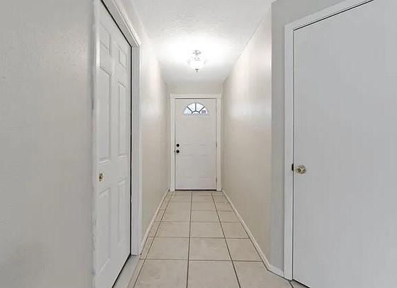 3rd image of 16887 Gleneagle Dr N