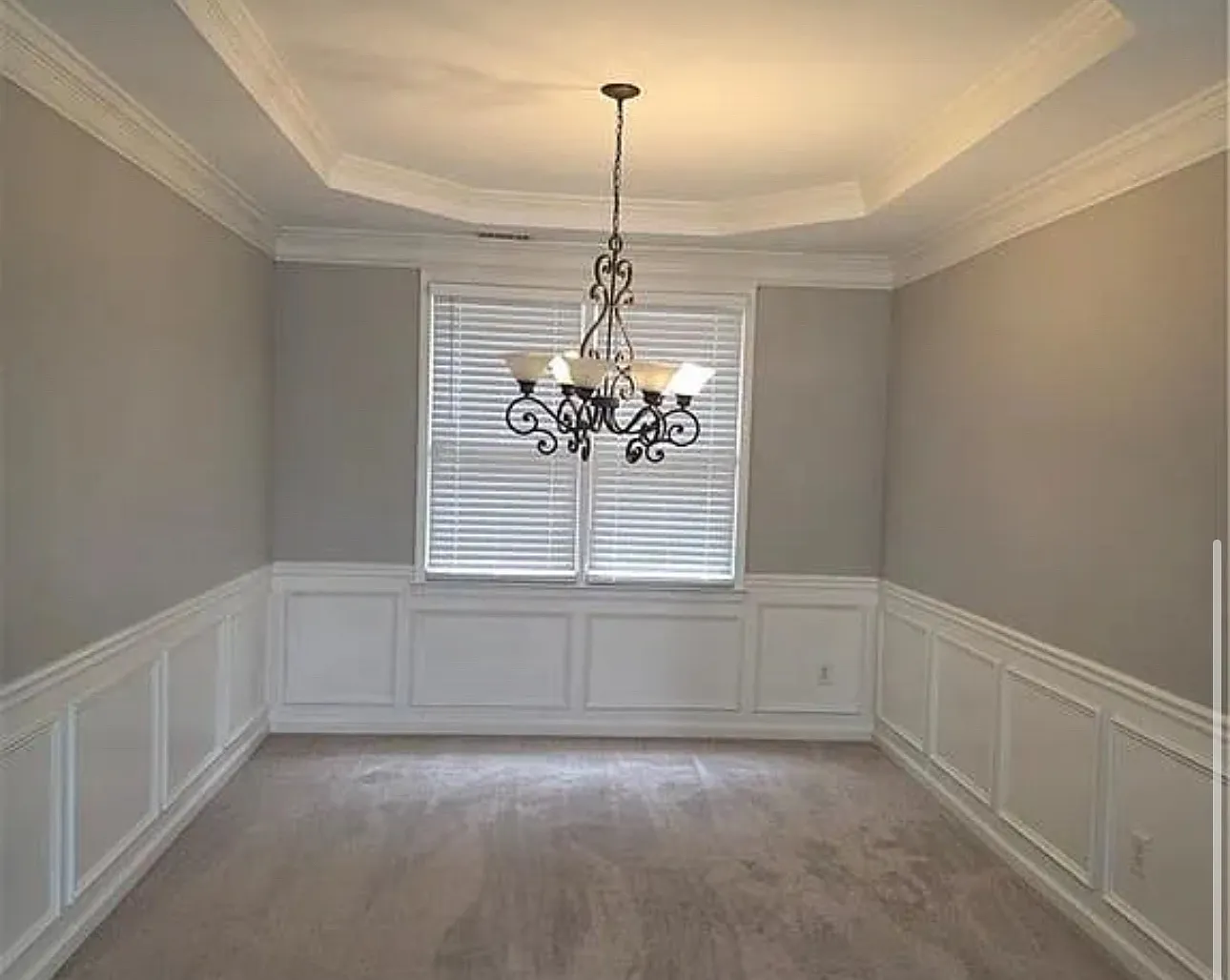 4 bed, 2.5 bath, 2320 sqft, $2,600 — Photo 4