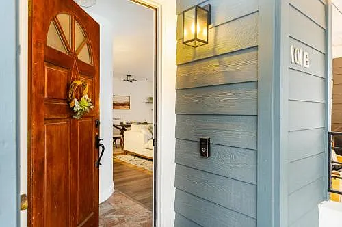 345 Avocado St #101B — Photo 7