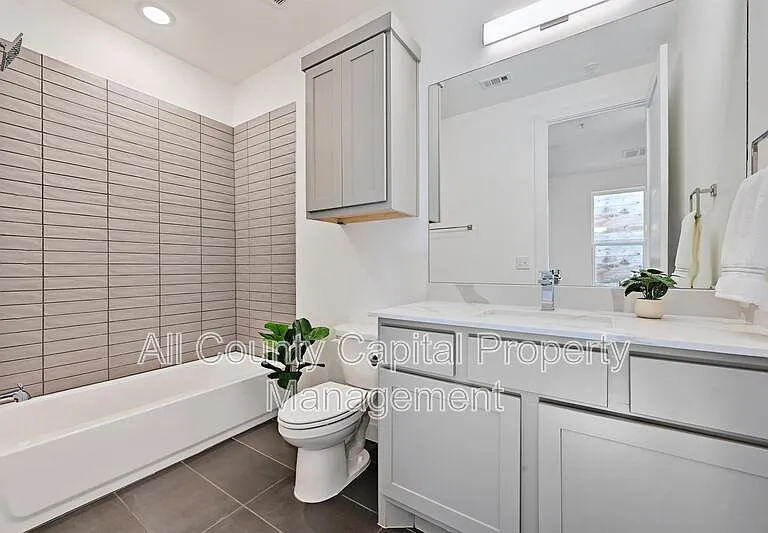 2804 S 1st St #2106-2804 — Photo 13