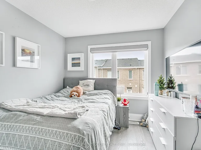 3339 Vardon Way — Photo 32