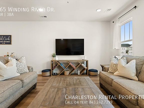 5th image of 165 Winding River Dr