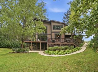 26181 W Laurel Ave, Wauconda, IL 60084