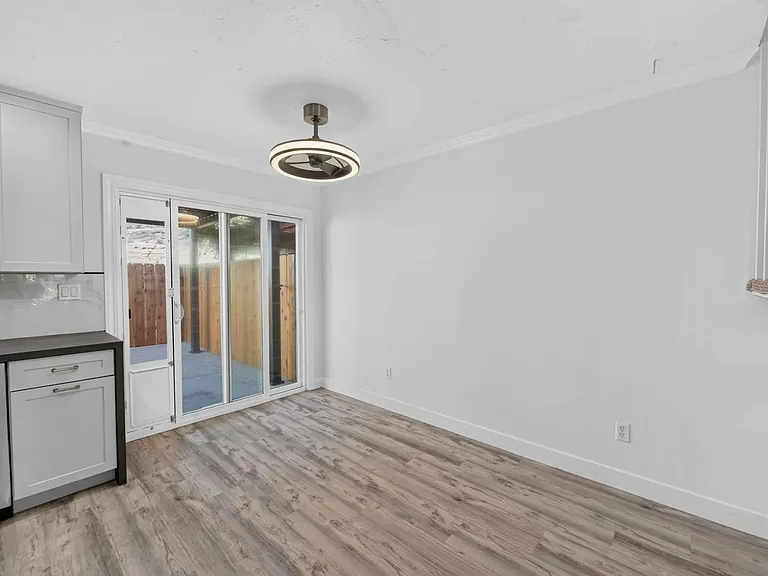 8009 Calle Fanita — Photo 14