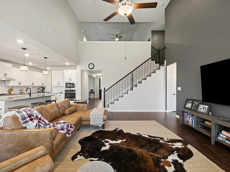 3307 Columbus Way — Photo 10
