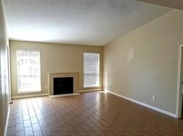 7400 Bellerive Dr, Houston, TX