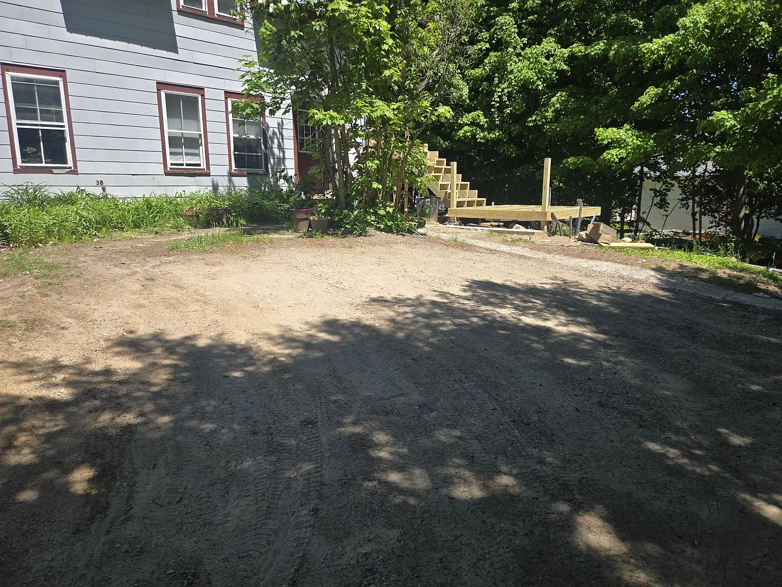 3 bed, 1200 sqft, $2,500 — Photo 4