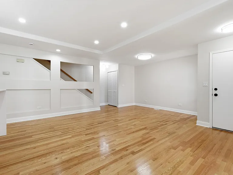 5510 S Cornell Ave #D — Photo 3