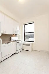 Rented by Raz Realty