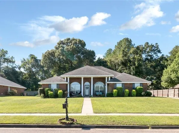 6777 Kings Branch Dr S, Mobile, AL 36618