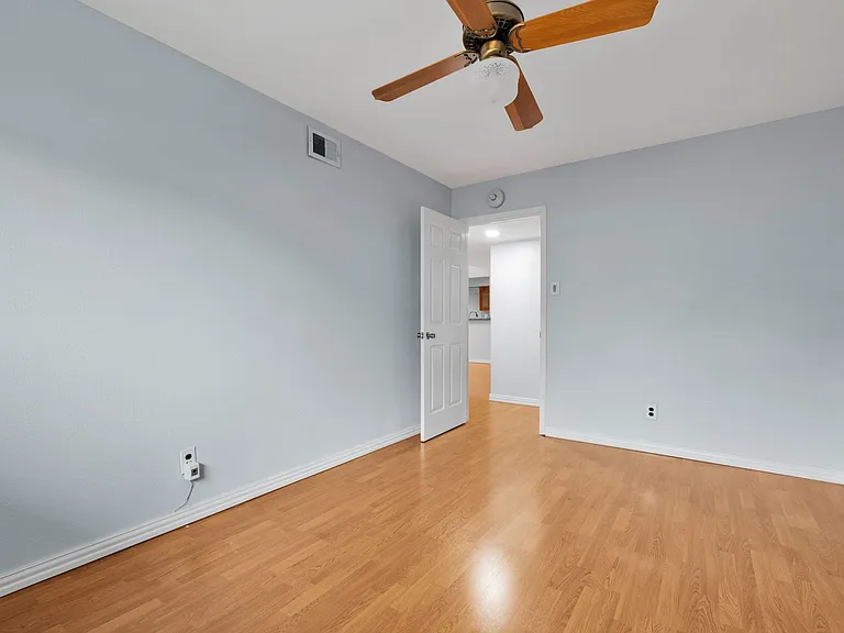 9827 Astronaut Dr — Photo 18