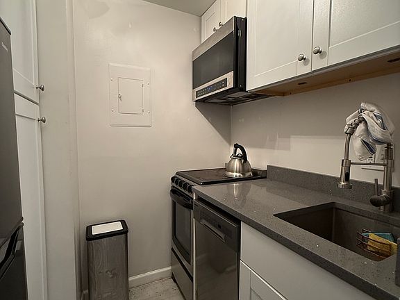 4th image of 2141 I St NW APT 605