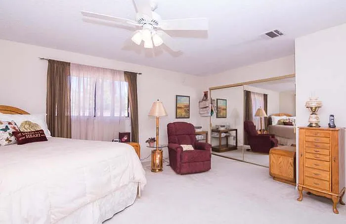 419 Makin Ave — Photo 14