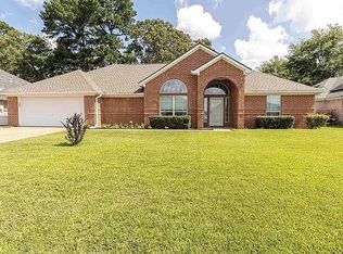 2060 Rana Park, Flint, TX 75762