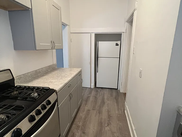 6041 Waterman Blvd — Photo 11