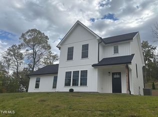 104 Daniel Ln, Elizabethton, TN 37643