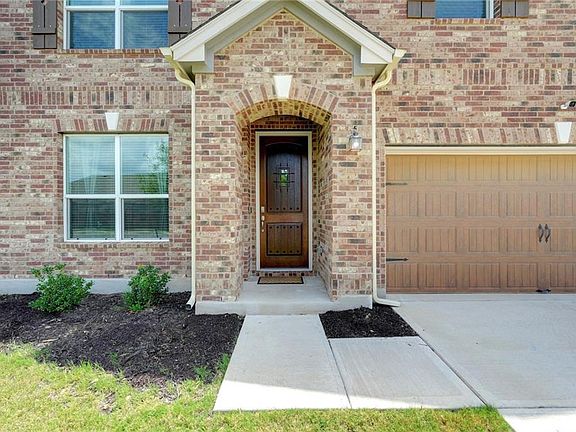 3rd image of 1020 Brenham Ln