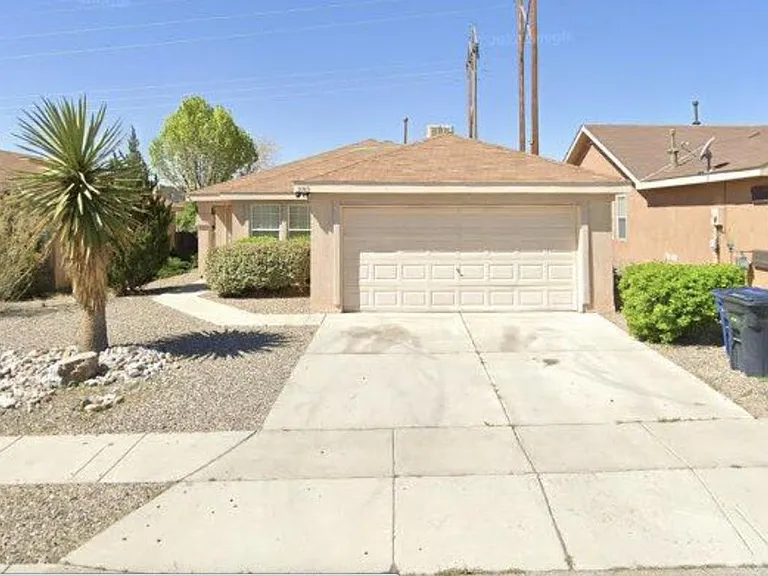 Butch Cassidy Dr SW — Photo 1