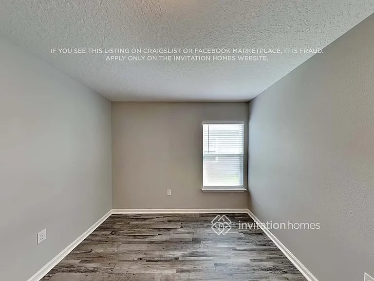 168 Colorado Springs Way — Photo 12