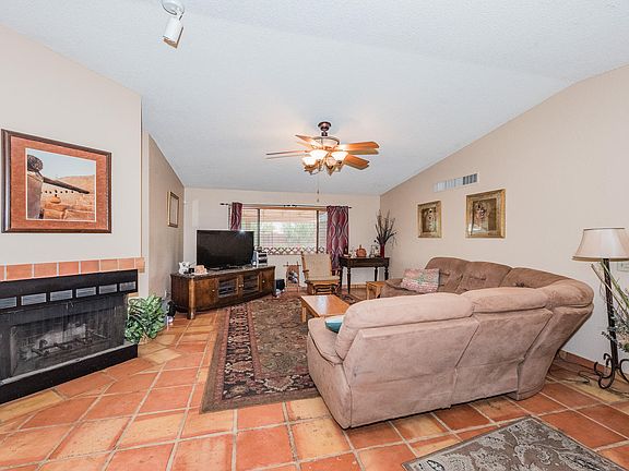 4th image of 651 S Granite Falls Dr