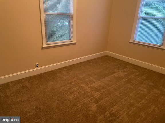 4th image of 180 Easton Rd Floor 2