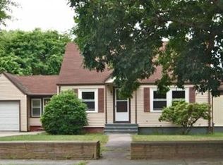 11 Washington Rd, Barrington, RI 02806