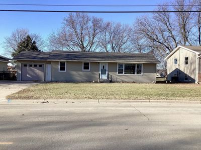 410 Independence Ave, Clarks Grove, MN, 56016