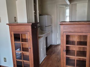 508 1/2 SW 10th Ave #202, Topeka, KS 66612