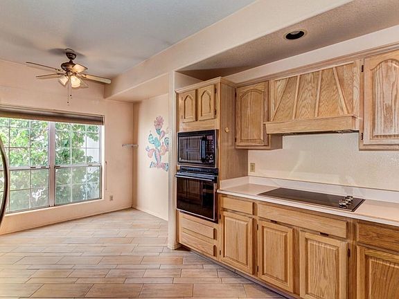 4th image of 5200 S Lakeshore Dr APT 215
