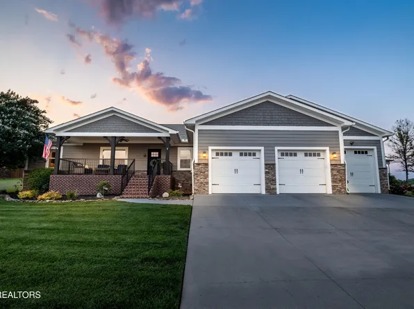 119 Pointe Summit Dr, Greenback, TN 37742