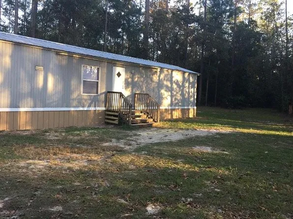 1010 SW Kentucky St, Fort White, FL 32038