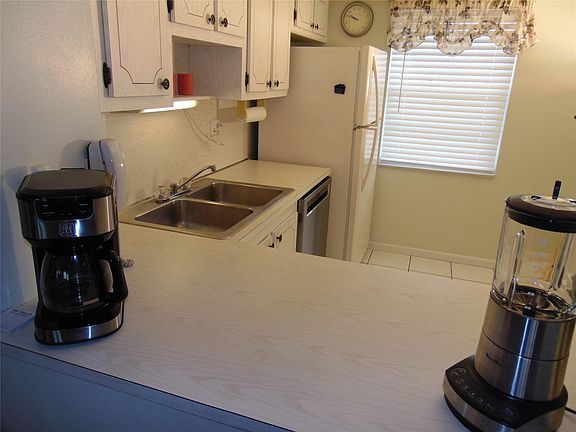 5th image of 9788 Marina Boulevard #313
