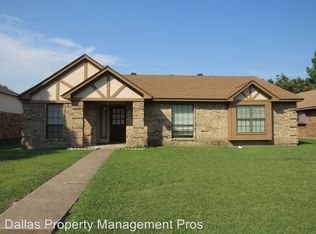 109 E Apollo Rd, Garland, TX 75040
