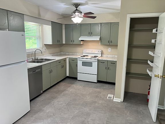 4th image of 5034 Shoals Ln #B