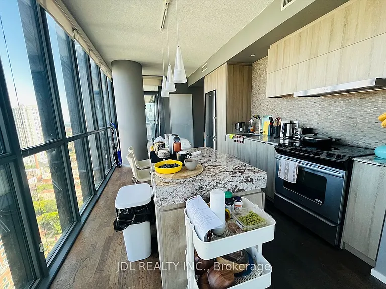 101 Charles St E #2810 — Photo 4