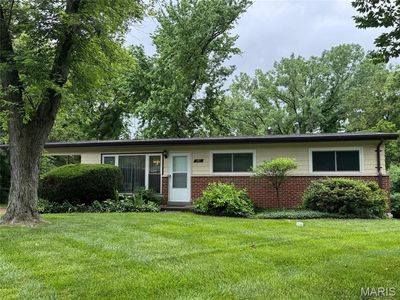 1127 Indian Meadows Dr, Saint Louis, MO, 63132