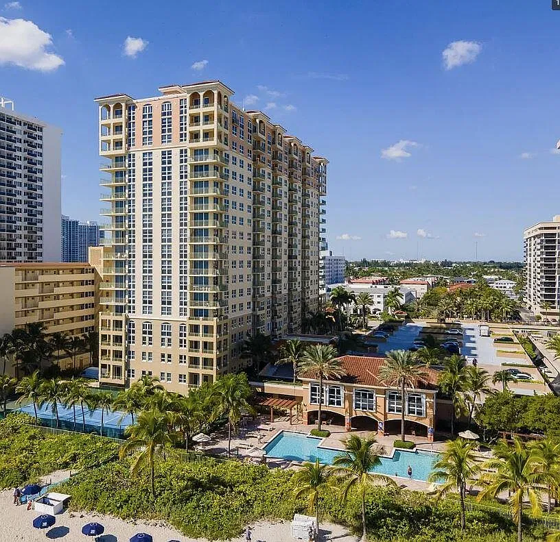2 bed, 2.0 bath, 1200 sqft, $7,000 — Photo 1