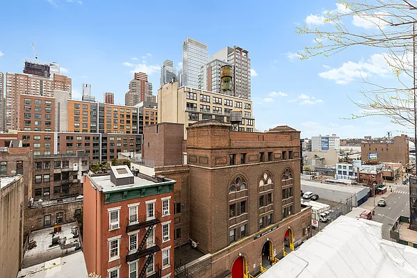 Sold by Compass | media 13