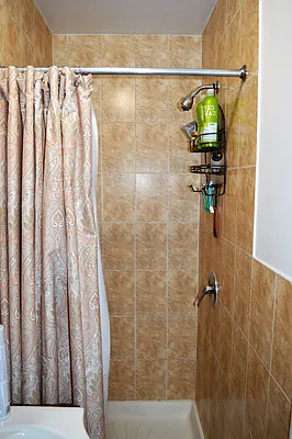 Rented by OvCo Realty | media 19