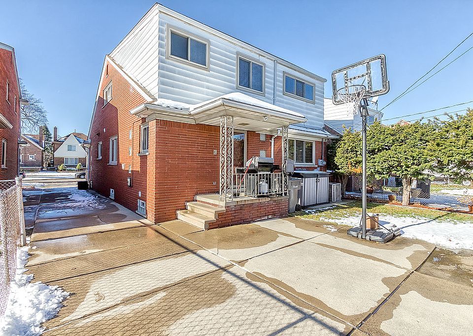 1st image of 7636 W Morrow Cir