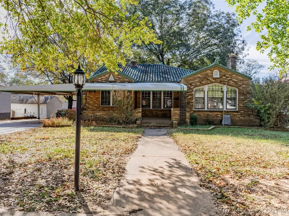 506 W 6th Ave, Bristow, OK 74010