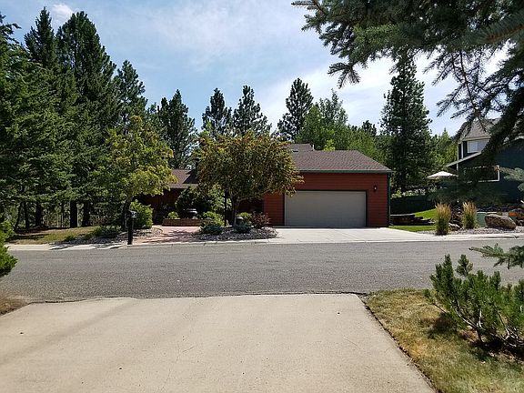 Neighbor's home