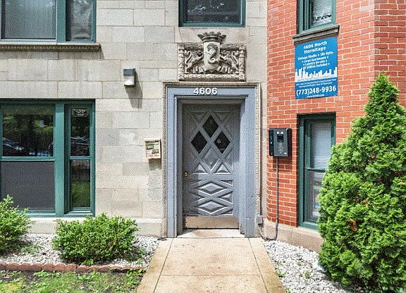 2nd image of 4606 N Hermitage Ave #460-314