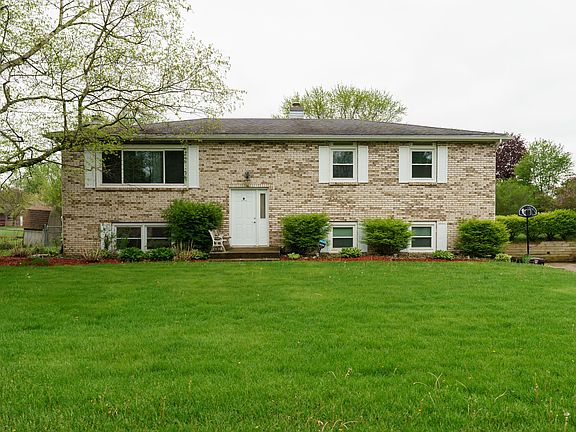 2nd image of 6382 Crestwood Ave