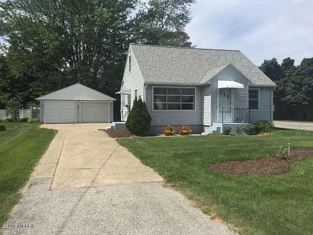 4875 Henry St photo 1
