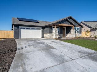 3052 Spencer Trl, Redding, CA 96002