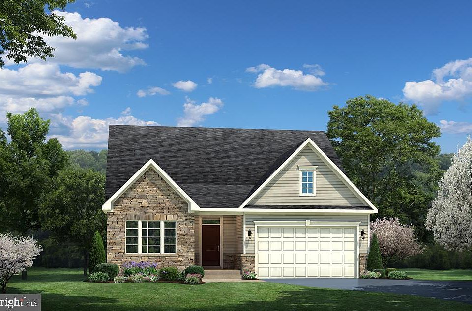 1st image of 29685 Vincent Village Dr